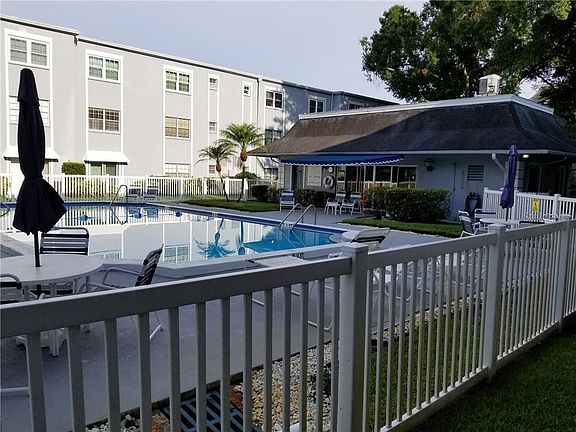 5th image of 1706 Belleair Forest Dr APT 102