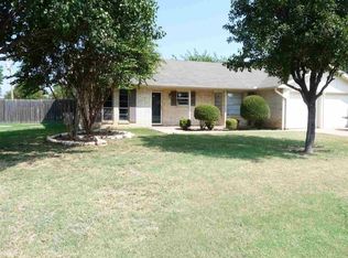 206 Clipper Ln, Wichita Falls, TX 76308