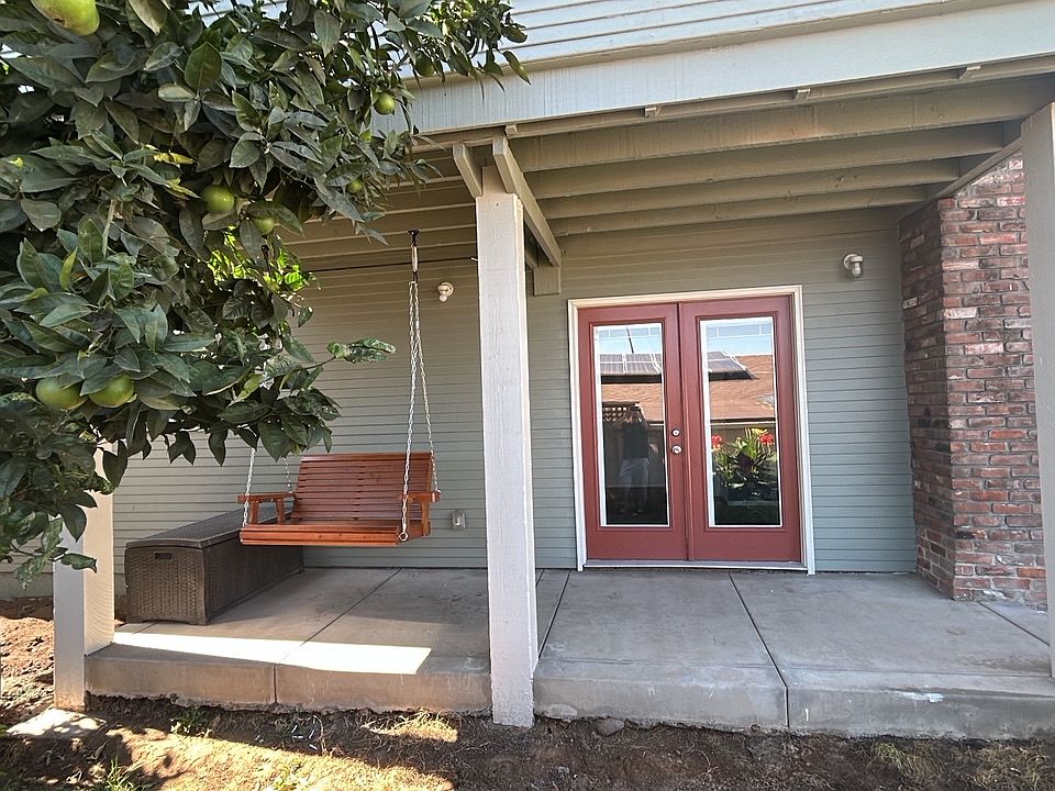1st image of 1825 Cypress Ave