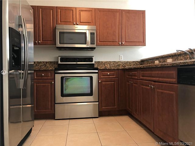 1st image of 11102 NW 83rd St APT 218