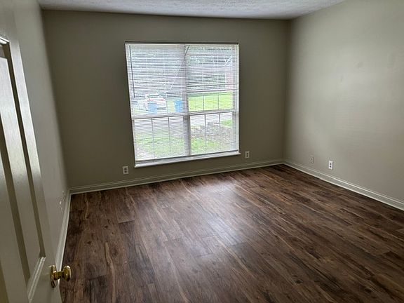 2nd image of 1203 Berdine Way