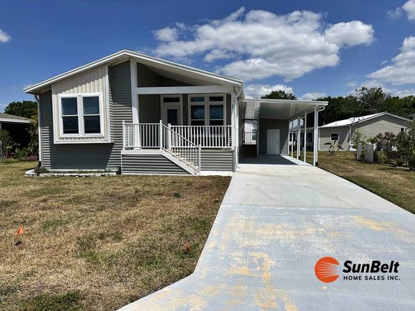 58 Oak St, Labelle, FL 33935