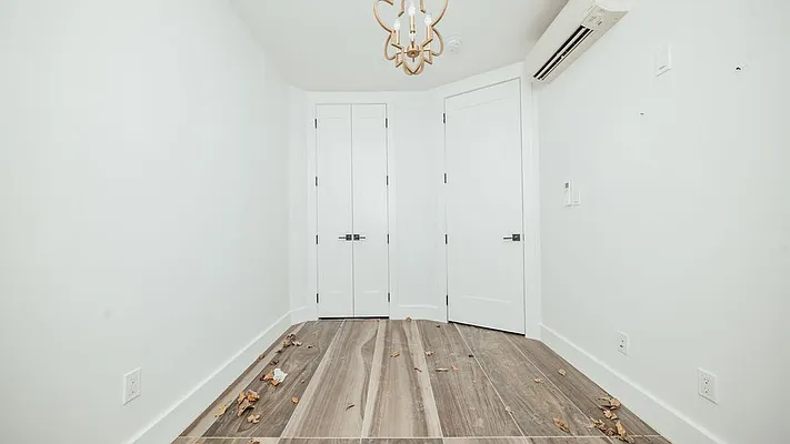 Rented by Nooklyn NYC LLC | media 44