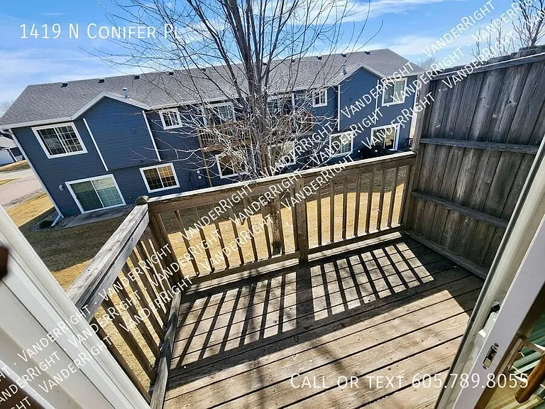 1419 N Conifer Pl — Photo 17