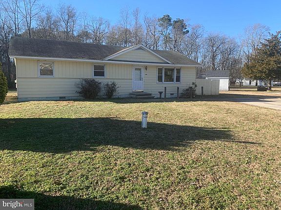 2nd image of 31682 Stephen Dr