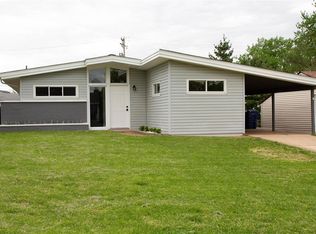527 Mueller Ct, Saint Louis, MO