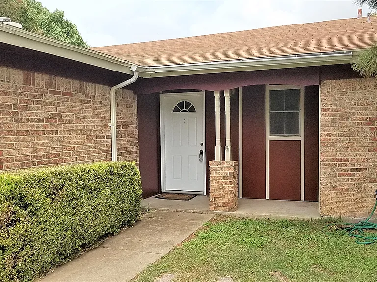 4617 Aspen Way — Photo 3
