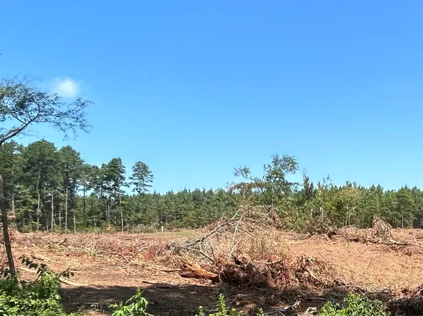 Foster Dr, Marshall, TX 75670