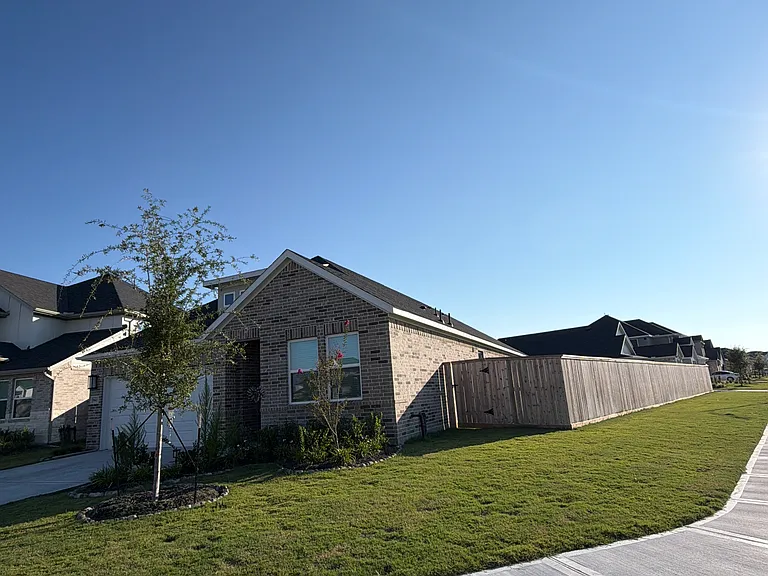 9623 Westminster Manor Dr — Photo 2