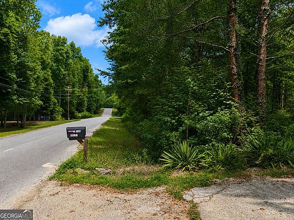 4th image of 139 Shady Brook Ln
