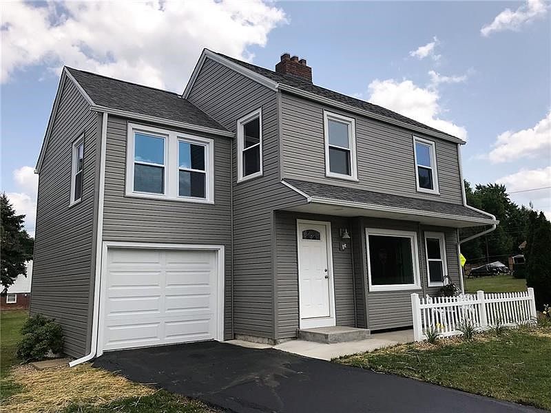 537 S. MERCER AVENUE, HERMITAGE--NEWLY RENOVATED--"TOP-TO-BOTTOM" & "IN & OUT!"