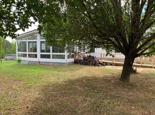 556 Shaddon Rd, Tellico Plains, TN 37385