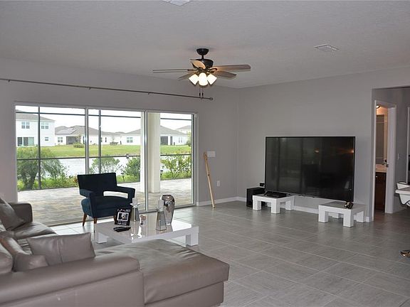5th image of 300 Granite Pl