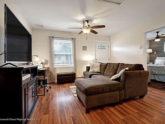 5th image of 2320 5th Ave