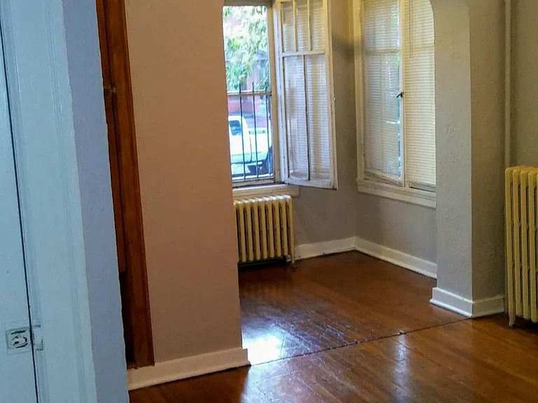 1100 N Emerson St #2 — Photo 16