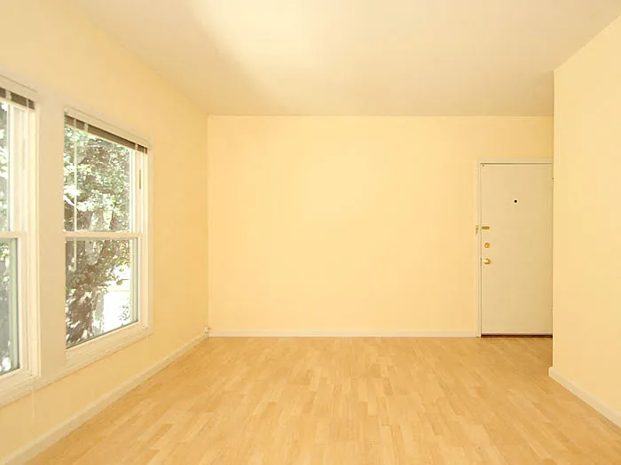 457 Forest Ave — Photo 7