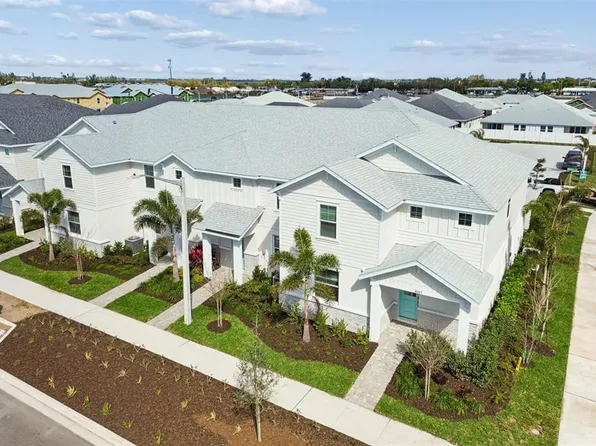 8007 Seaflower Pkwy, Bradenton, FL 34210