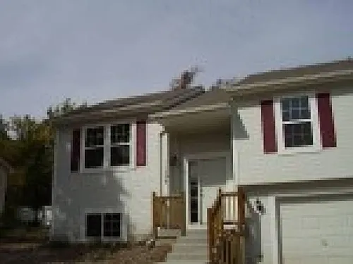 11204 W 62nd Ter Photo 1