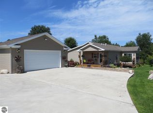 2823 Shady Shores Rd, Lupton, MI 48635