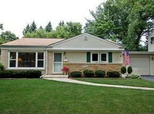 344 Maple St, Glen Ellyn, IL 60137