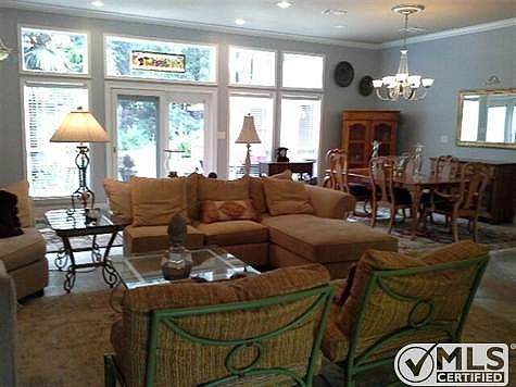 4th image of 4069 McLaughlin Dr
