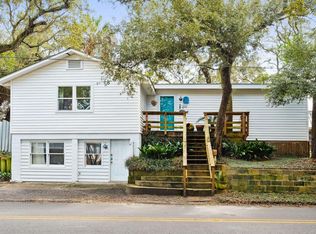 607 E Cooper Ave, FOLLY BEACH, SC 29439