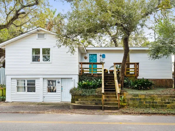 607 E Cooper Ave, Folly Beach, SC 29439