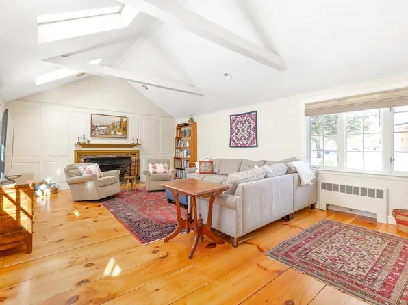 121 Woodland St, Sherborn, MA 01770