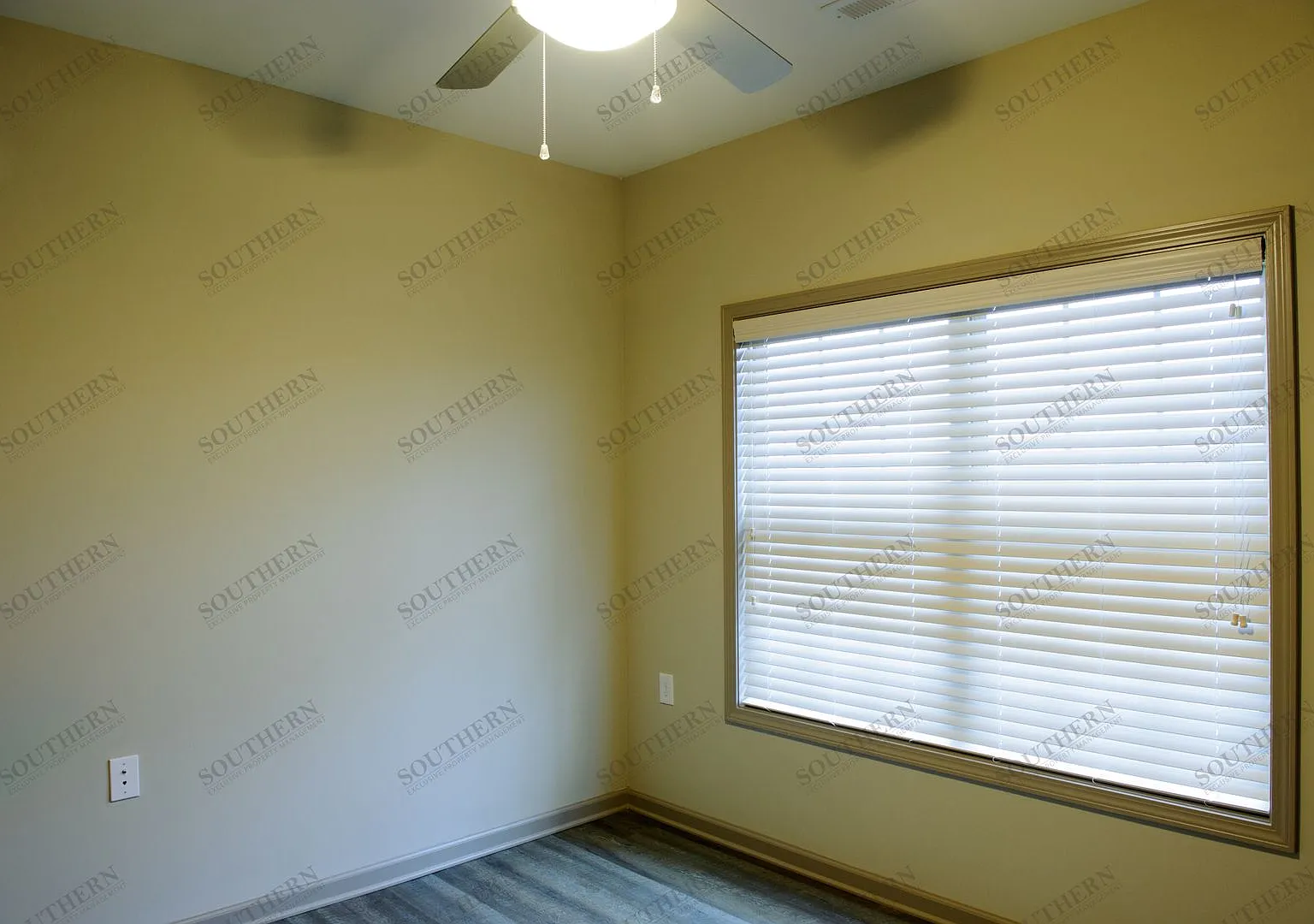 311 Professional Park Dr. — Photo 3