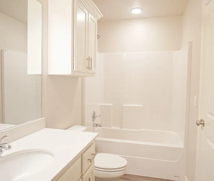 4310 NE 119th St — Photo 6