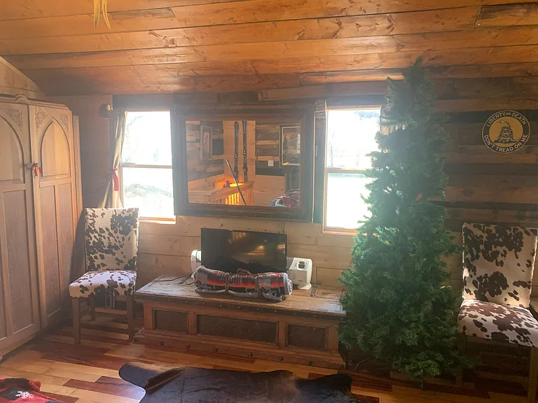 1421 River Rd — Photo 31