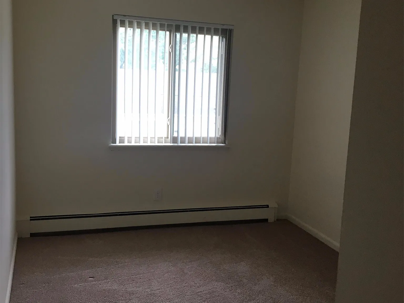 401 East Willard Avenue - 19 — Photo 4