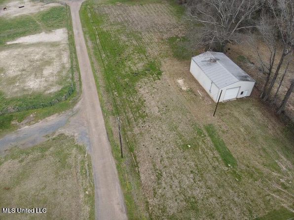 339 Lowe Cir, Richland, MS 39218