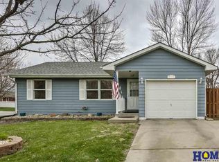 705 Bridger Rd, Lincoln, NE 68521