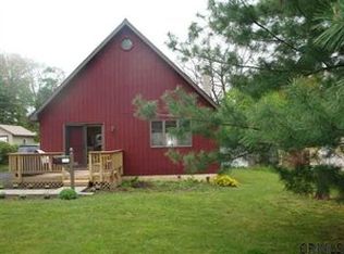 304 Hudson Ave E, Rensselaer, NY 12144