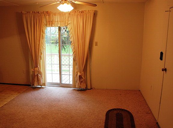 3rd image of 241 Canterbury Dr
