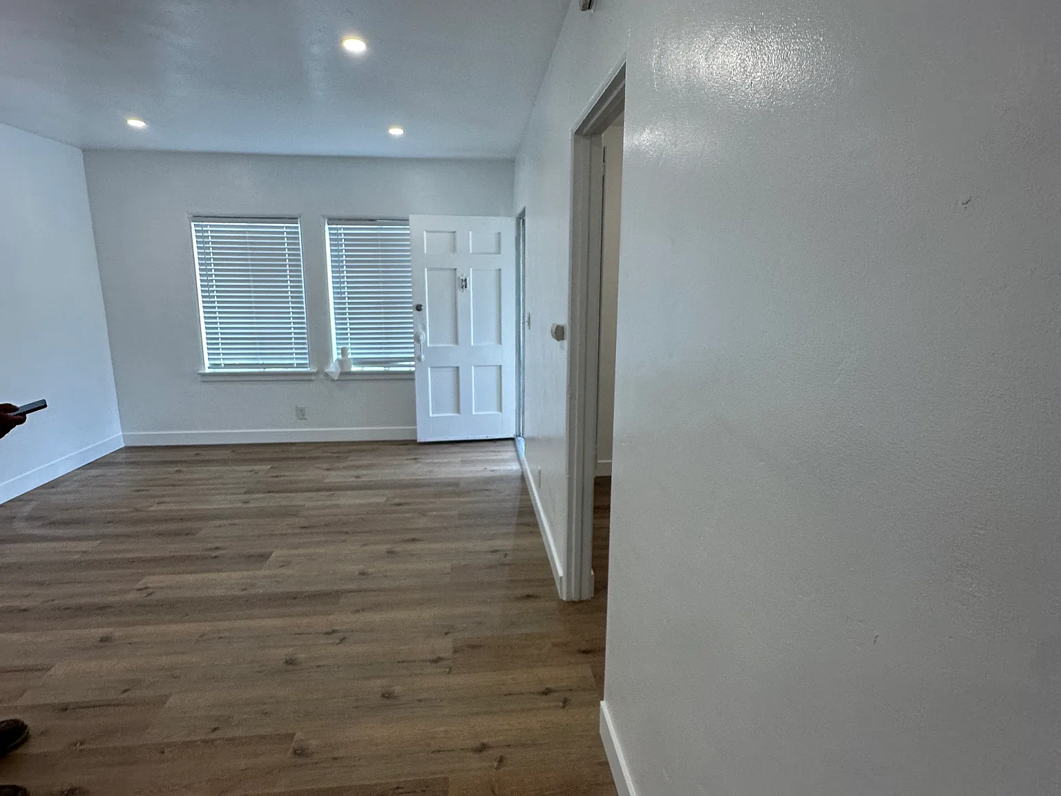 1 bed, 630 sqft, $1,900 — Photo 2