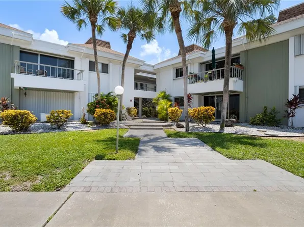 311 Island Way APT 203, Clearwater, FL 33767