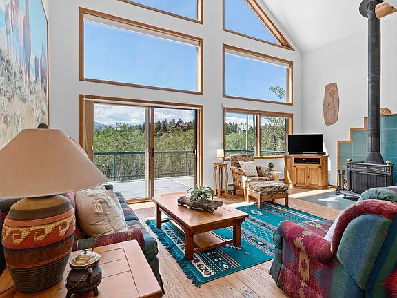 4th image of 625 Pine Cone Cir