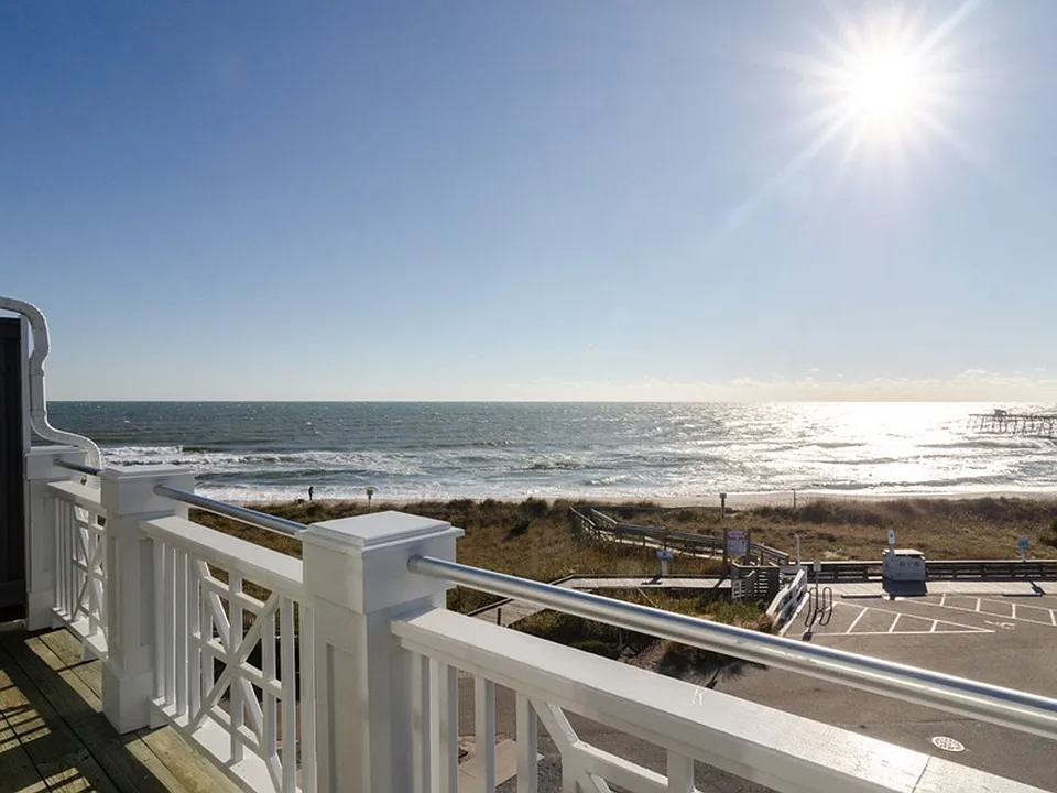202 Fort Fisher Blvd N #5