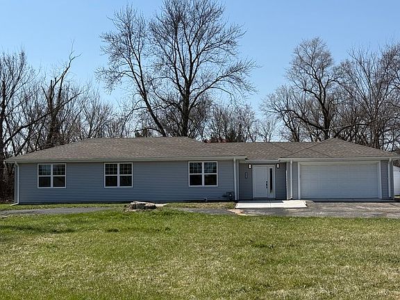 2nd image of 8418 Meadowbrook Dr