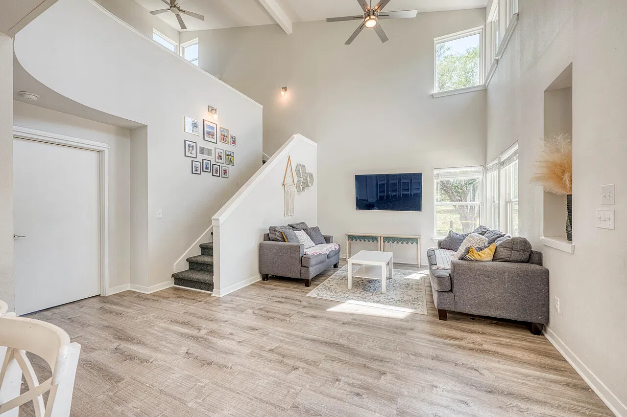 3 bed, 1590 sqft, $2,200 — Photo 4