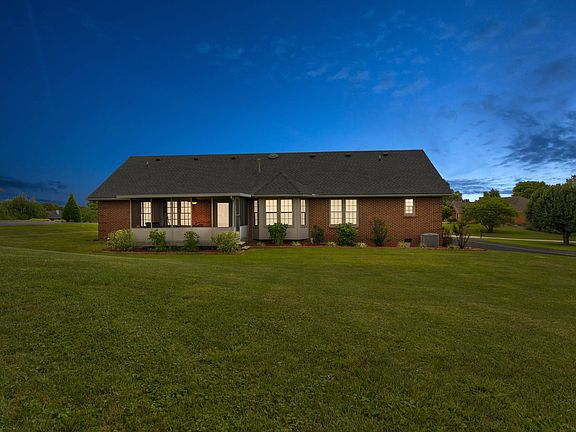 4th image of 113 Highland Dr