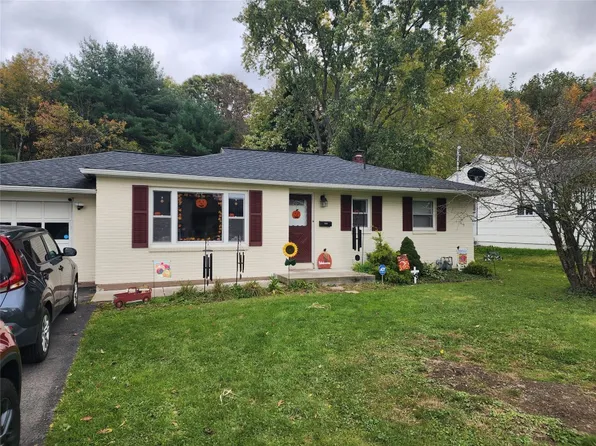 713 Mirador Rd, Vestal, NY 13850