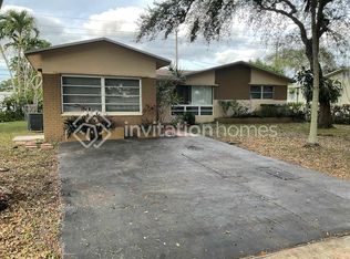 4115 W Park Rd, Hollywood, FL 33021