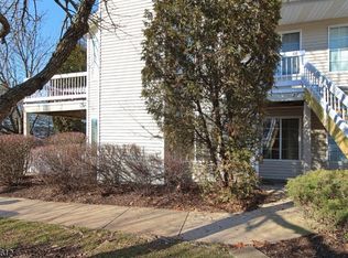 87 Mayfield Rd, Bedminster, NJ 07921