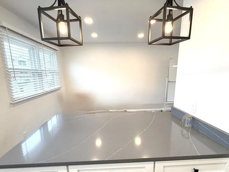 2133 Bridge Ave — Photo 4
