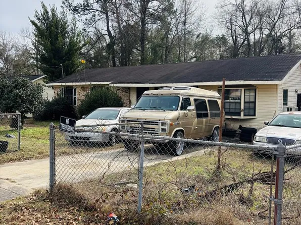 204 Lincoln St, Dothan, AL 36303