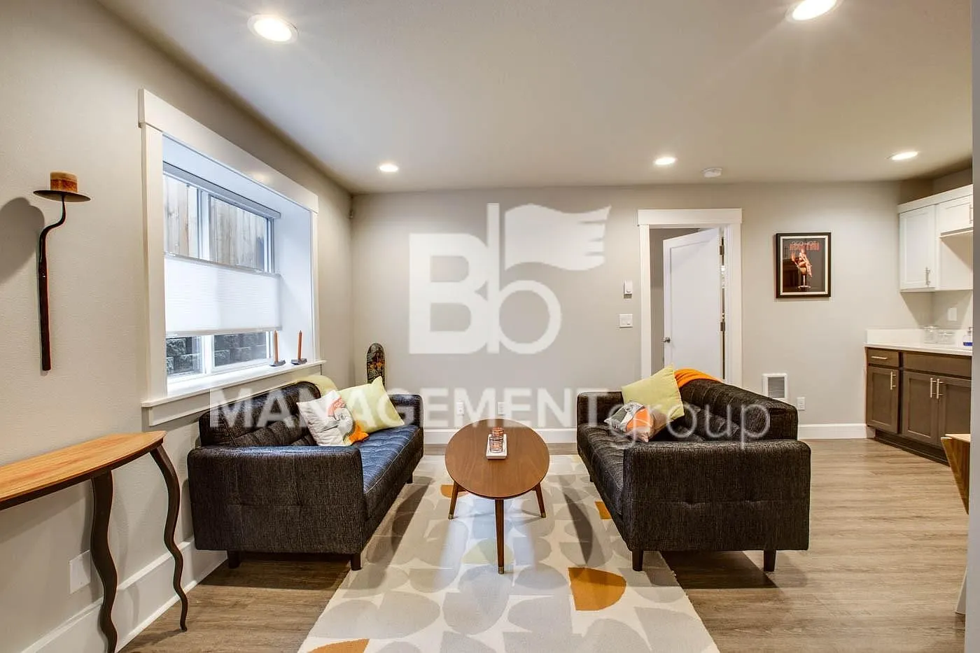 Close-in Modern ADU. Great Location. Close to Shopping. Easy Downtown Commute! — Photo 4