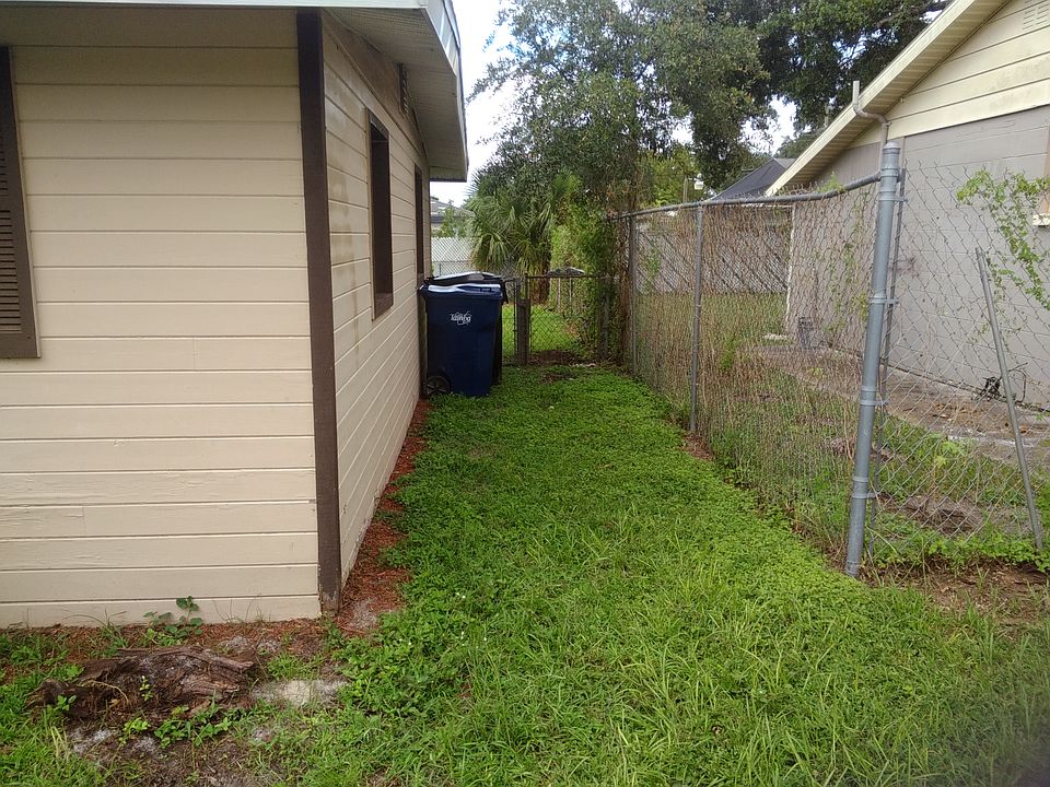 2nd image of 2602 E 109th Ave